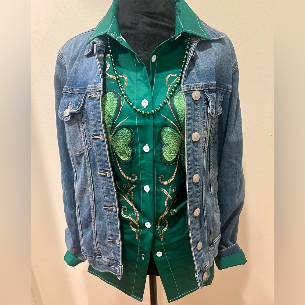 St Patricks Day Shamrock Button Down Shirt Women’s Green Lucky Top Sz L NEW